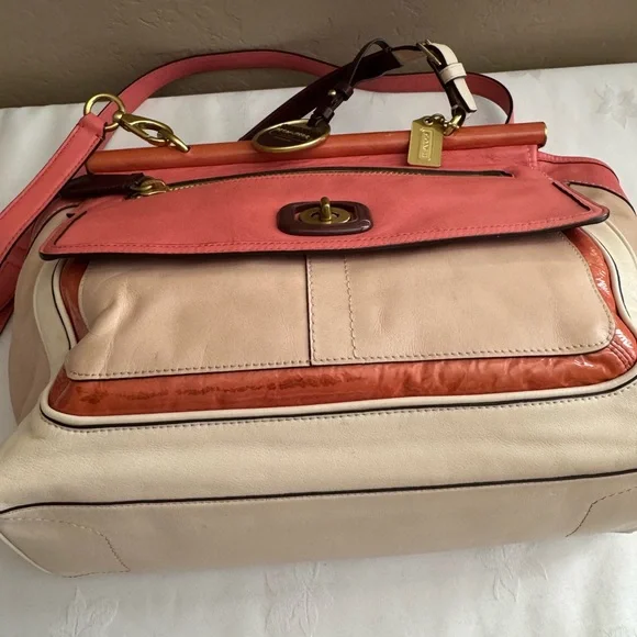 Coach Louisa Satchel 19276 - Picture 14 of 15